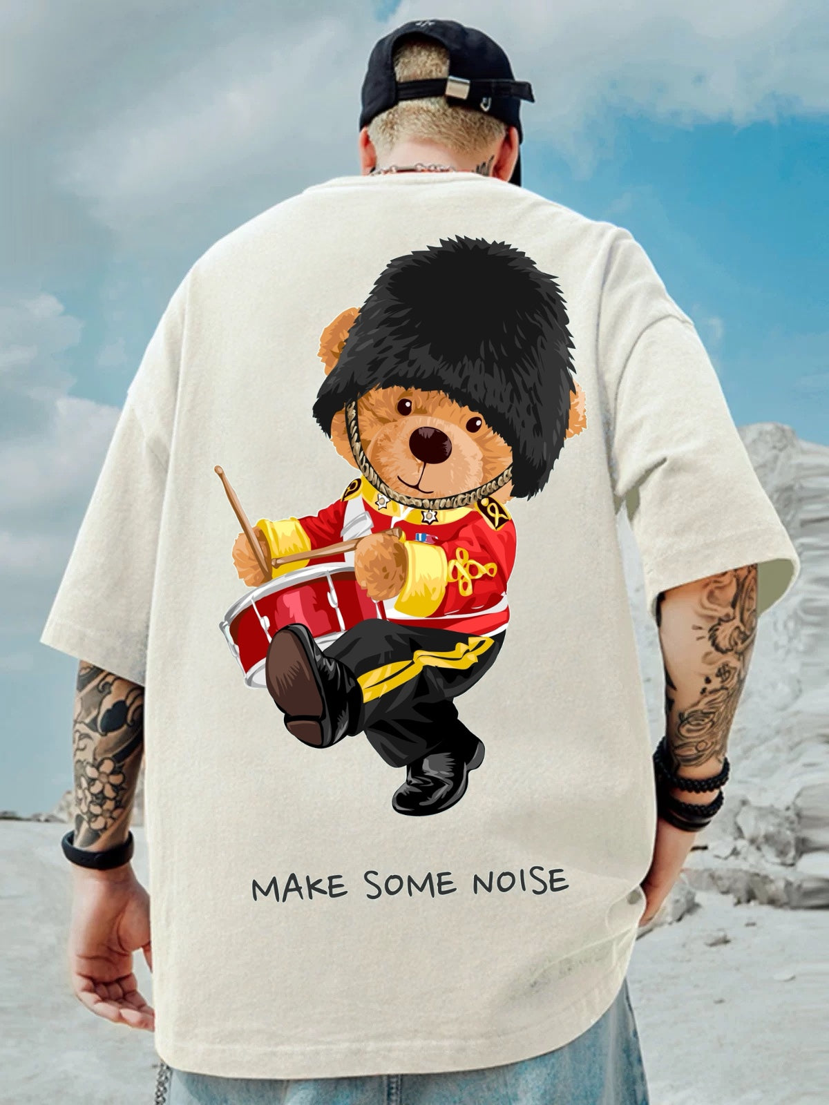 Oversized T-shirt : “Make some Noise”